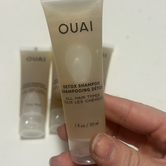 OUAI Detox Shampoo Mini Set - Picture 2 of 6
